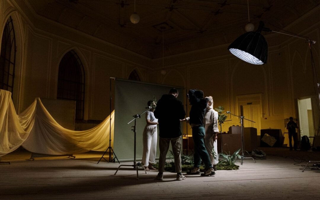 Behind the Kit: Preparing for a Professional Theatre Production